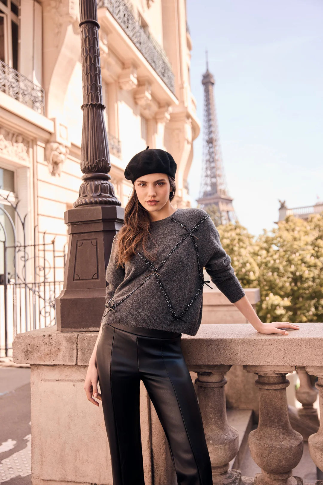 264871 Knit Bow sweater