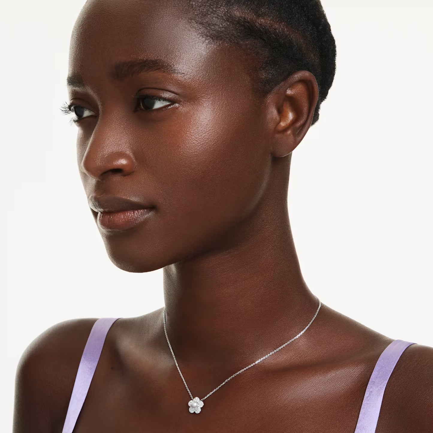 Ariana Grande Swarovski Flower Pendant 5755817