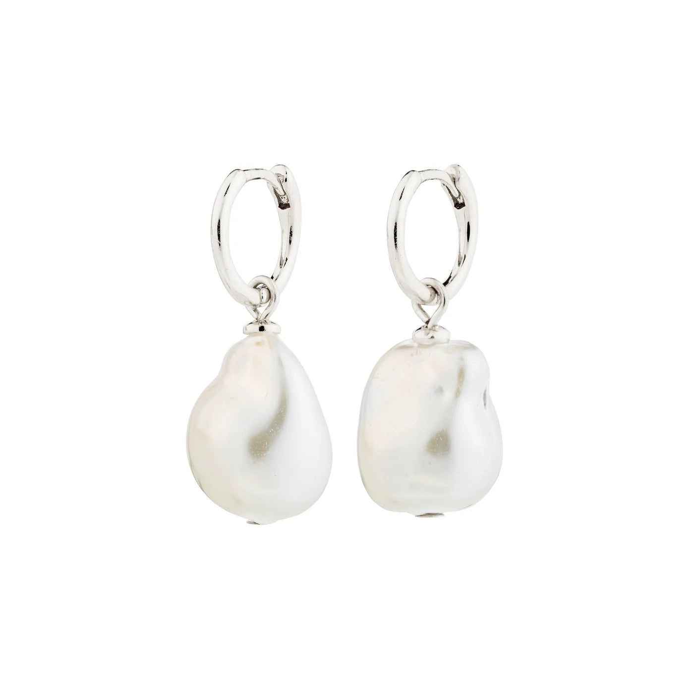 SKY pearl earrings