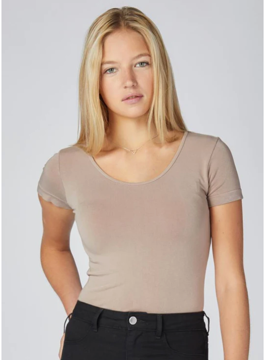 Bamboo S/S Scoop Neck Top