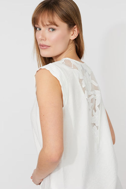 Floral Sleeveless V-neck Pullover Frank Lyman 261108
